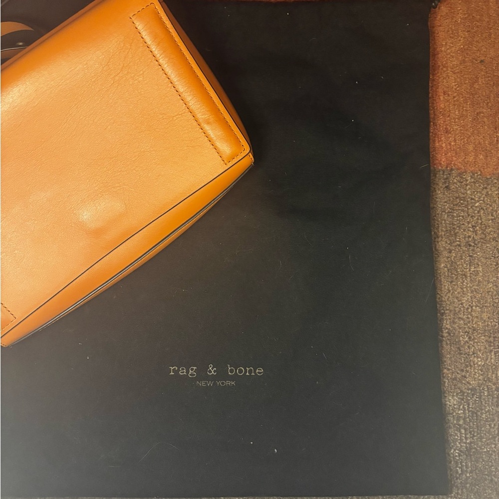 Rag & Bone Tan Crossbody Bag - Picture 8 of 8